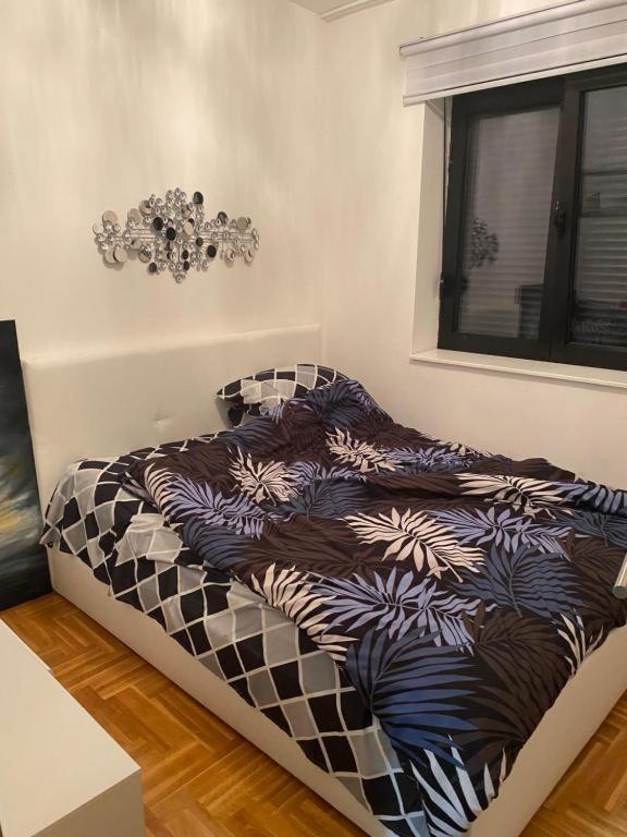 Zlatni Grad Apartment *